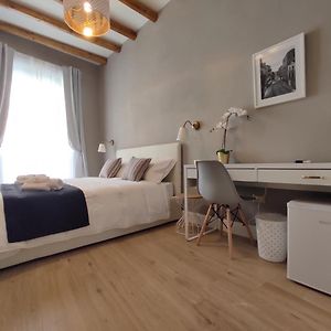 Manno Rooms B&B