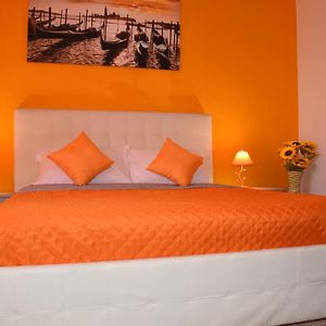 Venice Day Apartment